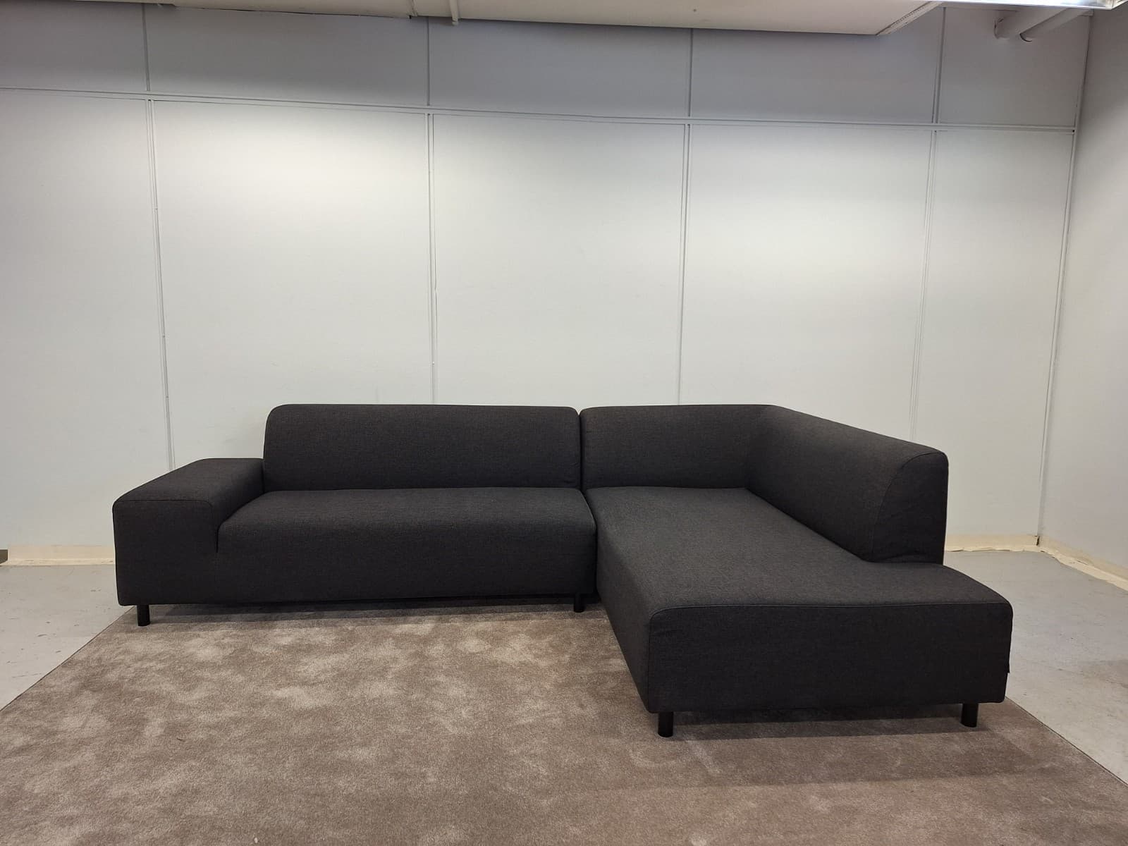 Adea Camp irtopäällisillä Kulmasohva