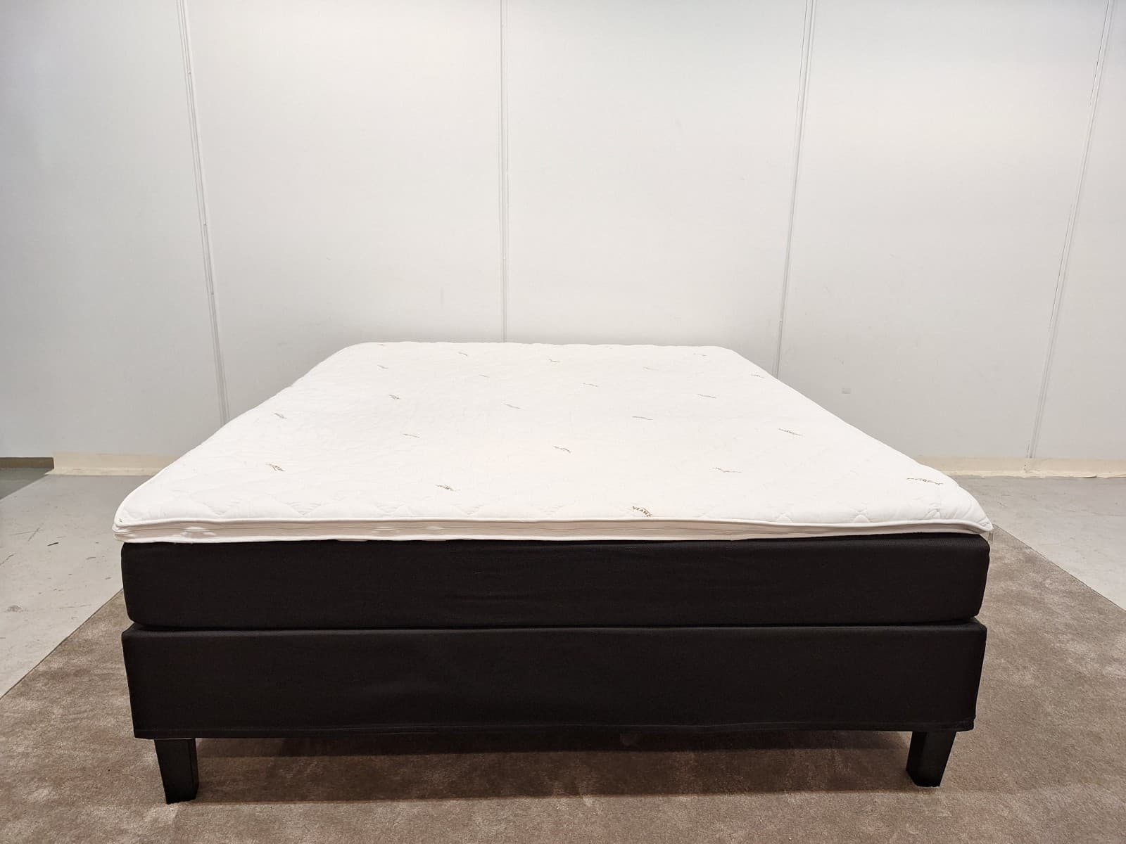 160x200 cm Sänky+Patja+Sijauspatja